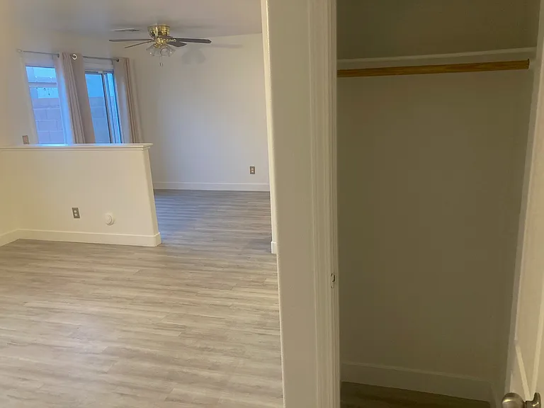 713 Spotted Eagle St — Photo 12