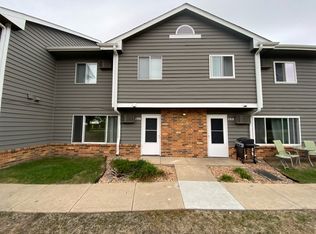 700 W Village Rd UNIT 1-106, Chanhassen, MN 55317