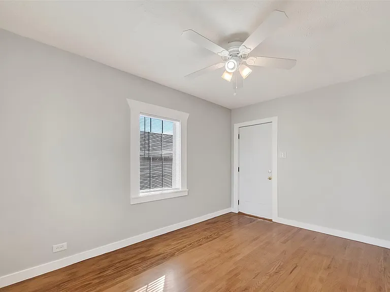 2316 Freeman St #6 — Photo 7
