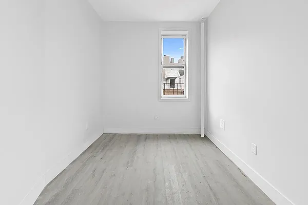 Rented by Compass | media 5