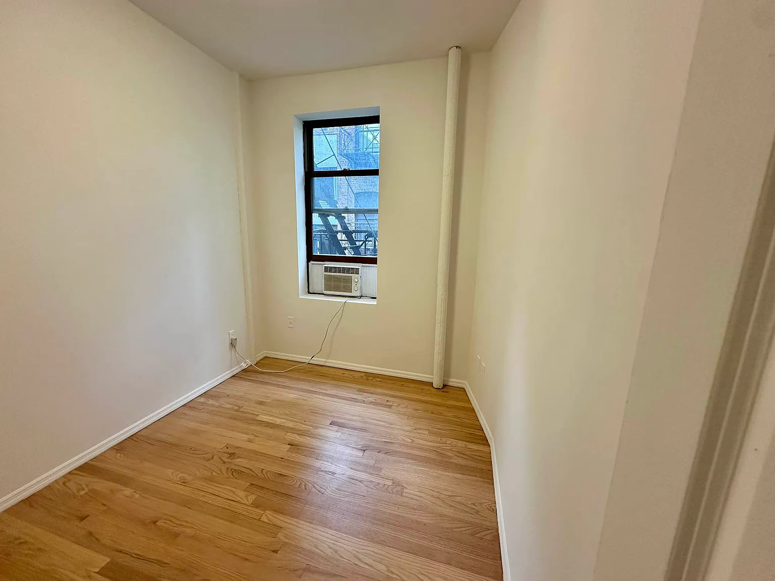 135 West 10th Street — Photo 4