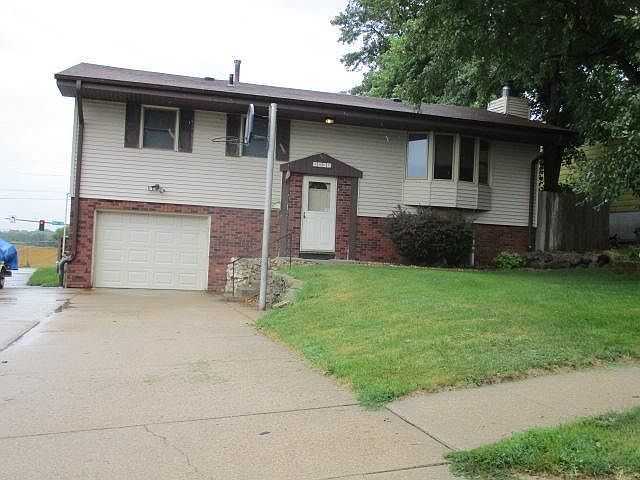 1st image of 3007 S 133rd St