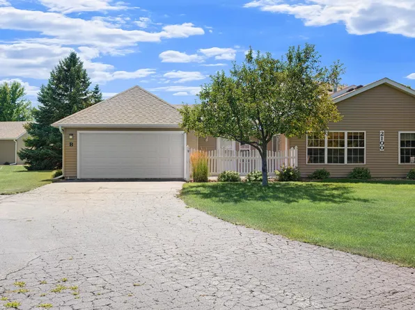 2100 Burr Oak Dr Unit B, Austin, MN 55912
