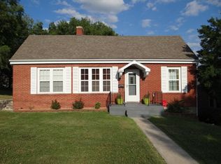 605 Waverly St, Jefferson City, MO 65109