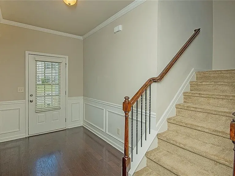 7490 Silk Tree Point — Photo 10