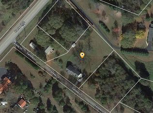 75 Fairway Ln, Hartwell, GA 30643