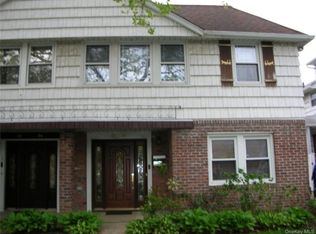 57-04 Cloverdale Blvd, Flushing, NY 11364