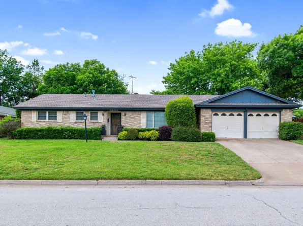 4625 Starlight Dr, Fort Worth, TX 76117