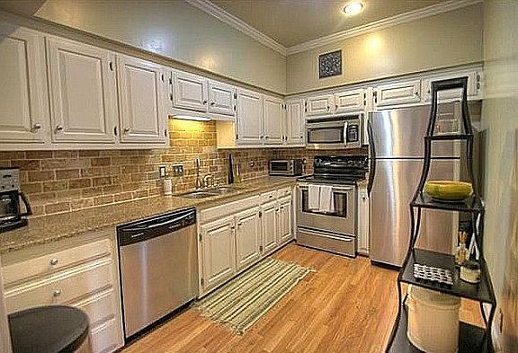 5th image of 126 Matthew Ln
