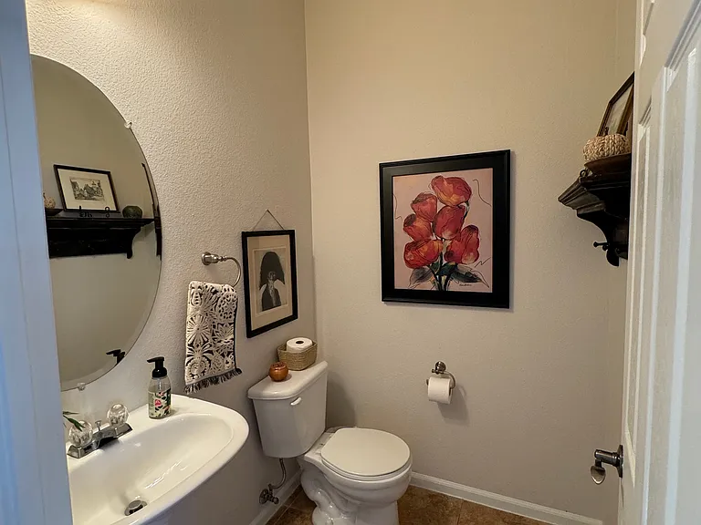 1652 Cherry Hills Ln — Photo 16