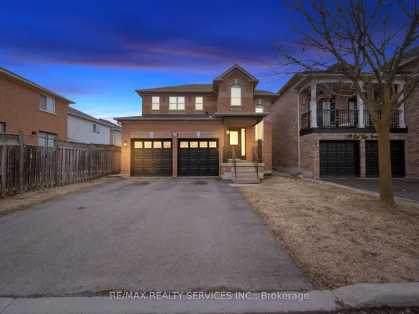 61 Earl Grey Cres, Brampton, ON L7A 2L2