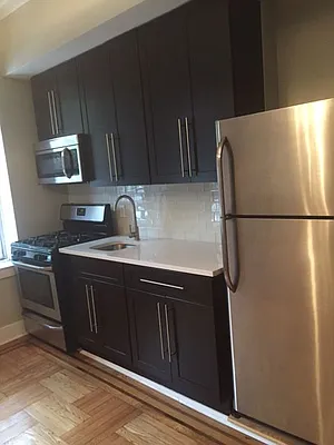 Rented by City Prime Commercial Realty  | media 8