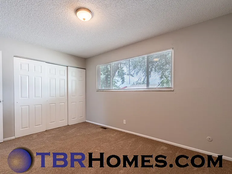 14435 Olmsted Dr — Photo 8
