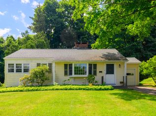 4 Highview Ter, Bethel, CT 06801