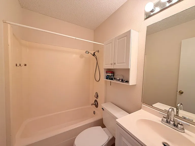 2303 Whitlow Cv — Photo 26