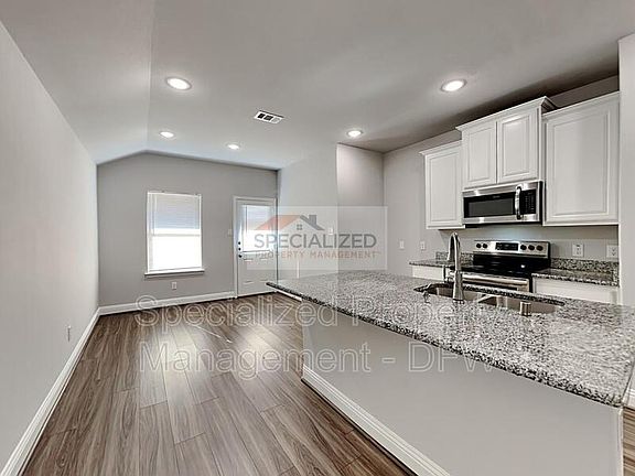 5th image of 1425 Warringwood Dr