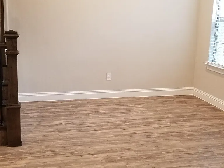 2221 Epitome Ave — Photo 4