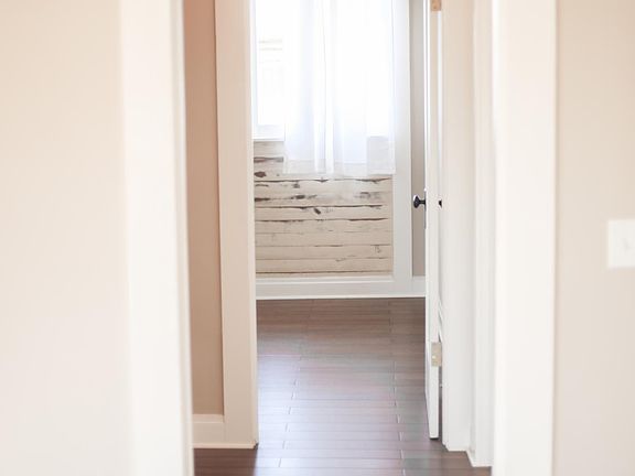 5th image of 728 4th St