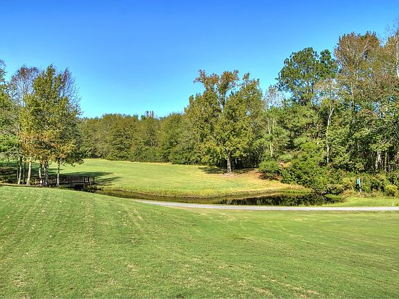 4th image of 126 Ridge Lake Dr