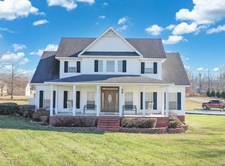 706 Blue Creek Rd, Tullahoma, TN 37388