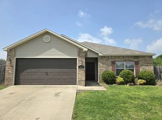 1089 S Apollo Dr, Fayetteville, AR 72701
