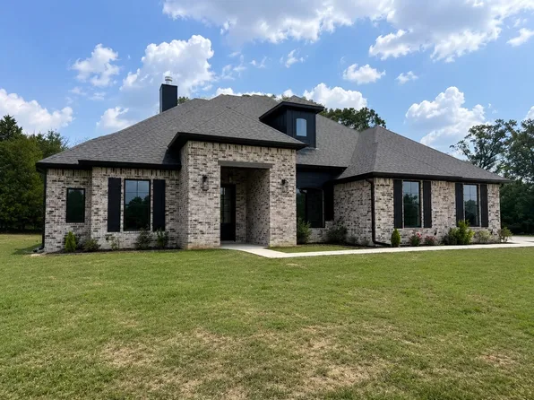 13836 Cedar Hill Cir, Tyler, TX 75703