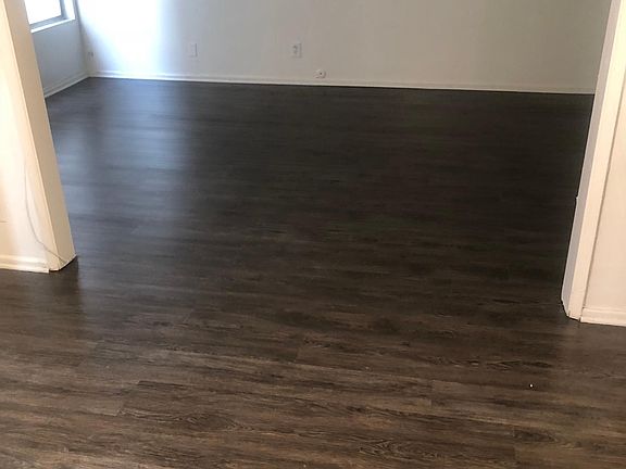 2nd image of 1049 N Hayworth Ave W #9