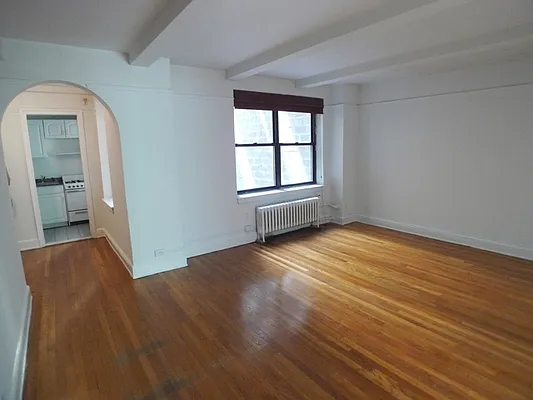 Rented by Compass | media 22