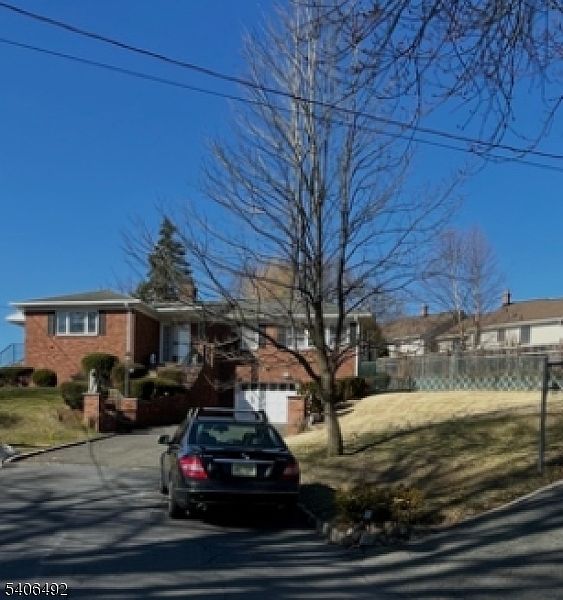 1st image of 37-39 Edison Dr