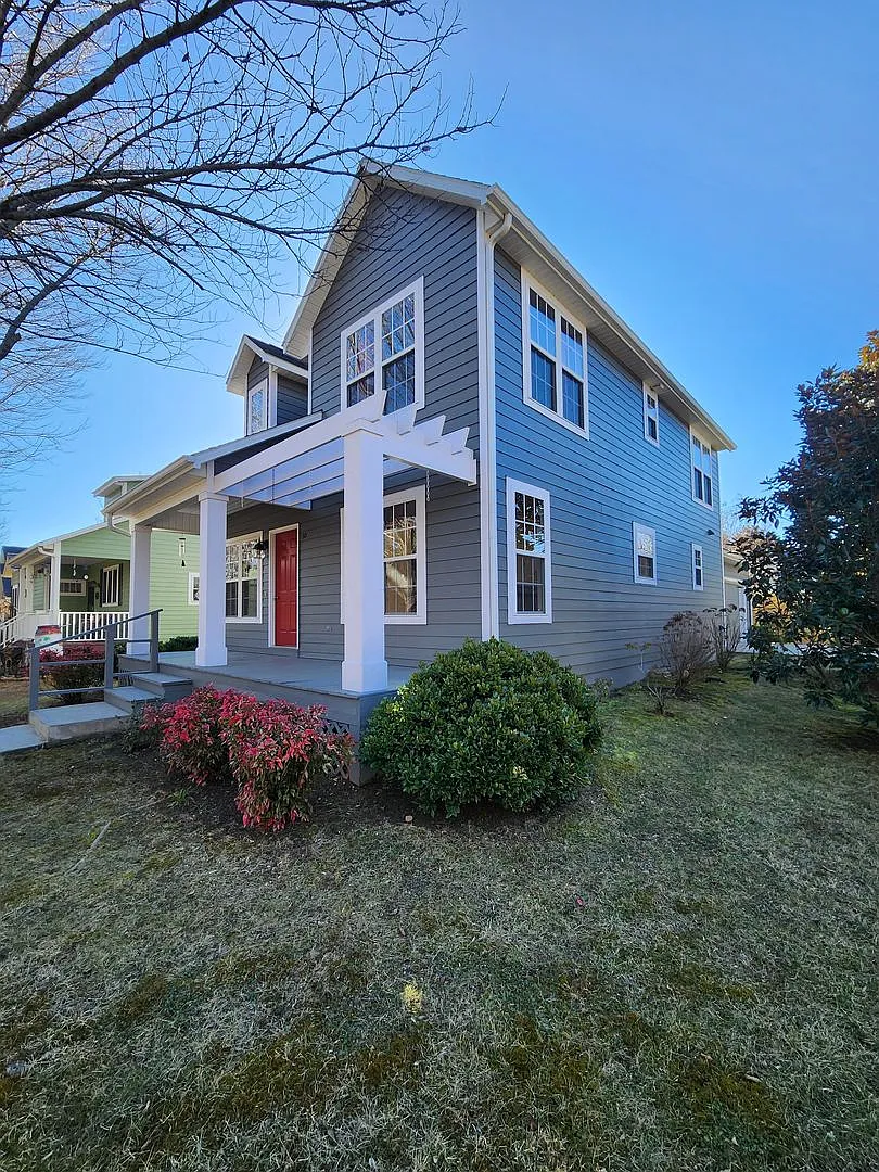 Black Mountain Rental-Cotton Creek Neigborhood — Photo 2