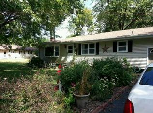 3 Sansom St, Beardstown, IL 62618