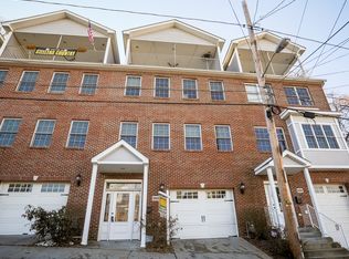 2908 Mary St, Pittsburgh, PA 15203