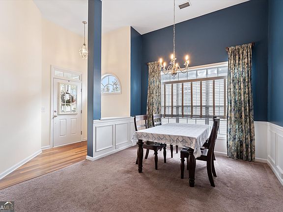 4th image of 2706 Mariner Way