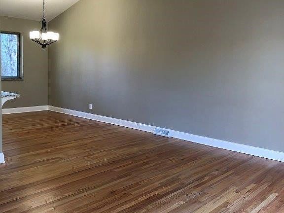 4th image of 21231 Ellen Dr