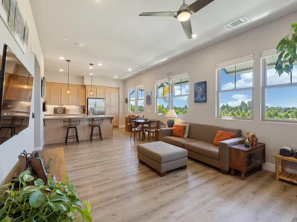 1000 Berryessa Ln APT 412, Davis, CA 95616