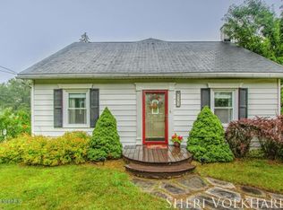 6783 Northland Dr NE, Rockford, MI 49341