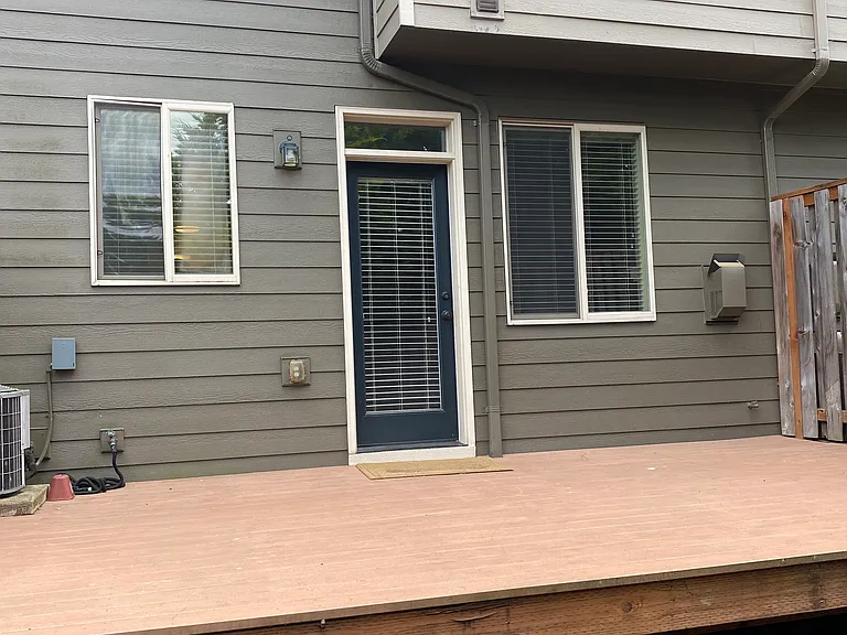 1741 Dollar End — Photo 2