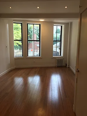 Rented by REAL New York | media 5