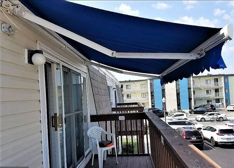 2 bed, 840 sqft, $2,095 — Photo 2