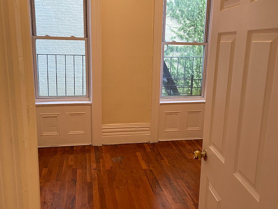 1st image of 2035 Adam C Powell Blvd #31