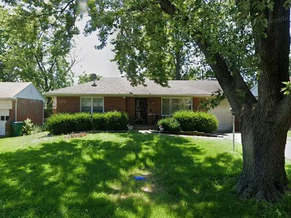 1070 Fontaine Pl, Saint Louis, MO 63137