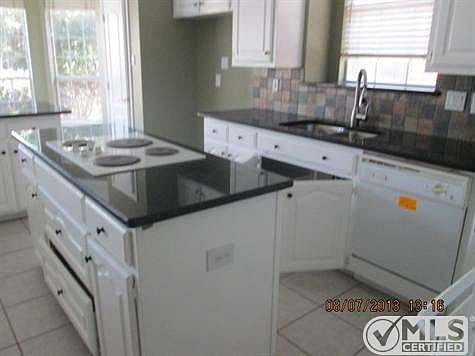 3rd image of 3824 Grandview Dr