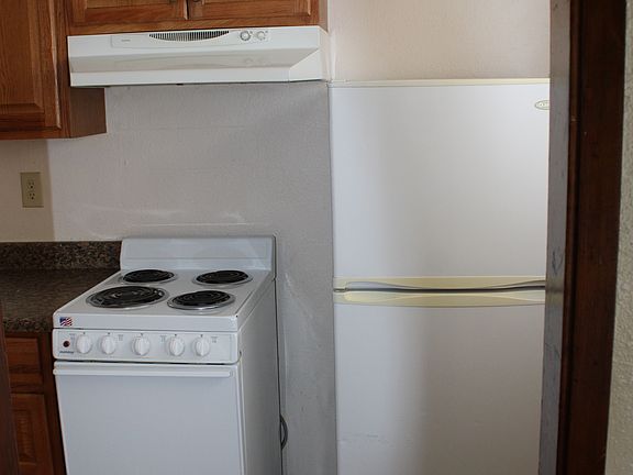 3rd image of 412 Yakima St #C