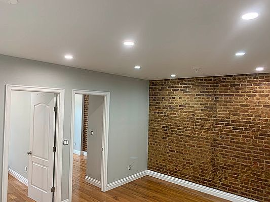 4th image of 25-33 36th St #2F
