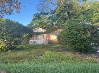1103 Beauty St, Dayton, TX 77535