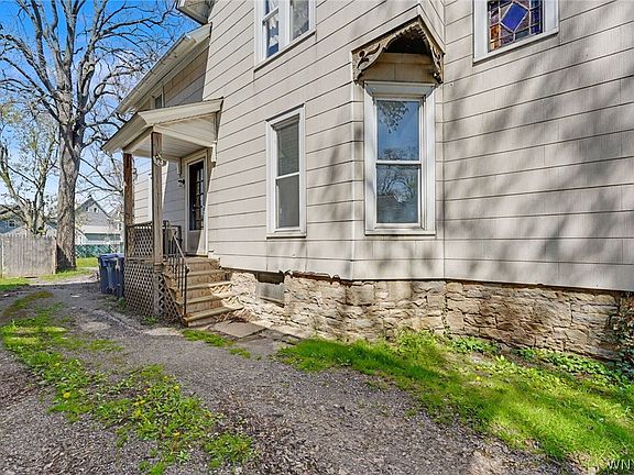 5th image of 227 Genesee St