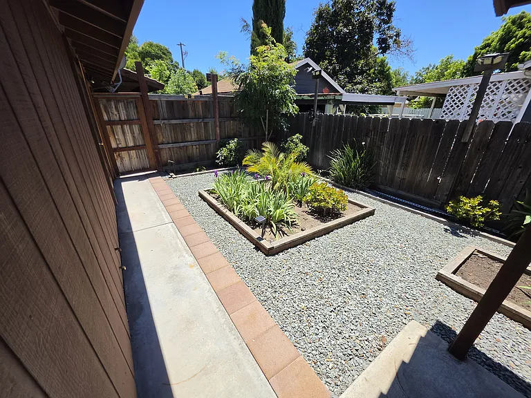 1144 Porter Ave — Photo 19