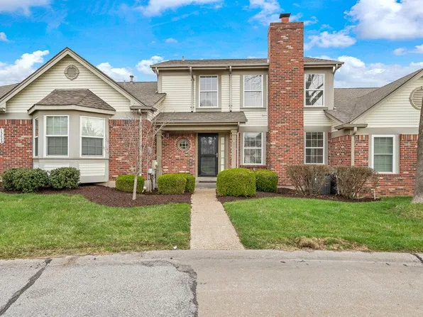 15823 Newton Ridge Dr, Chesterfield, MO 63017