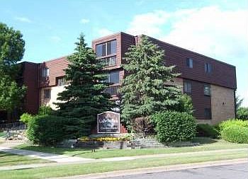 1st image of 1011 41st Ave NE APT 209