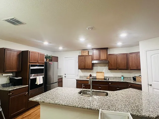 4518 Whispering Oak — Photo 8